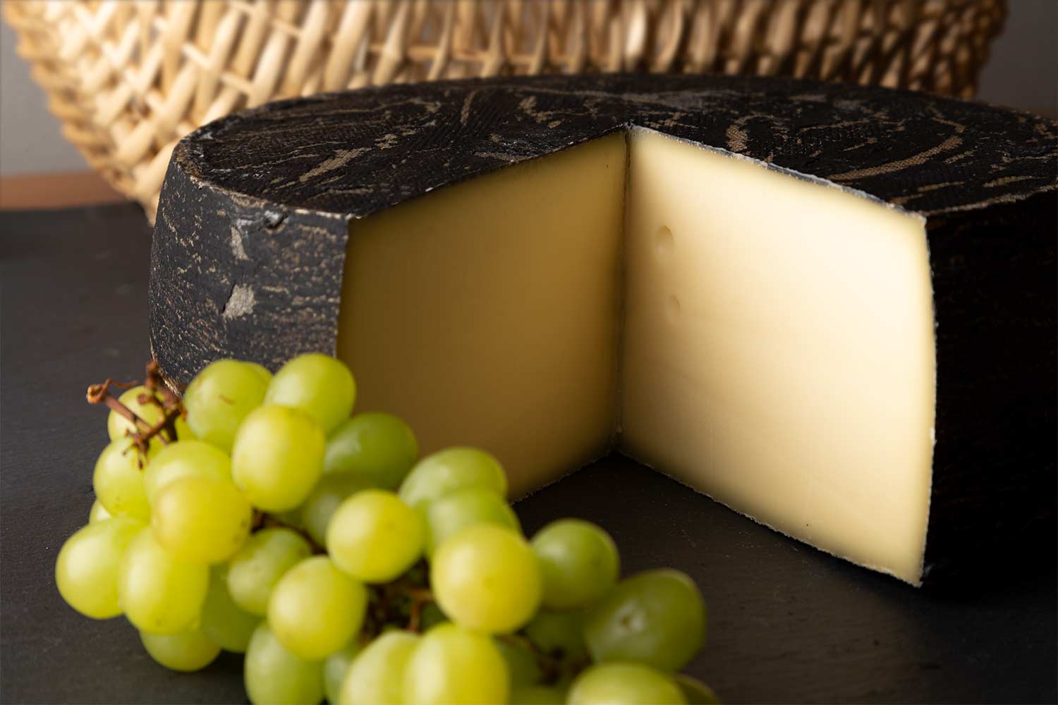 Altendörfler Dorfkäse von Keller Käse Altendorf